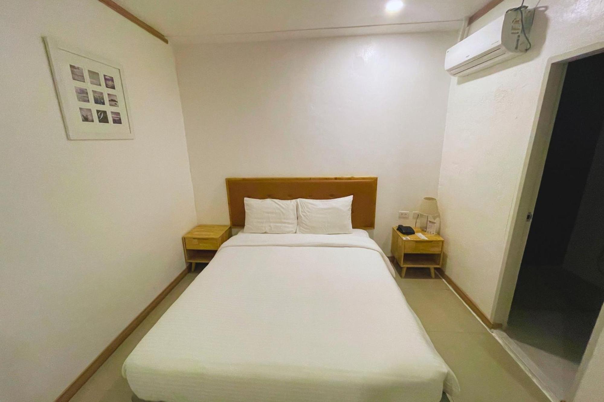 Hotel Halo Angeles City 客房 照片